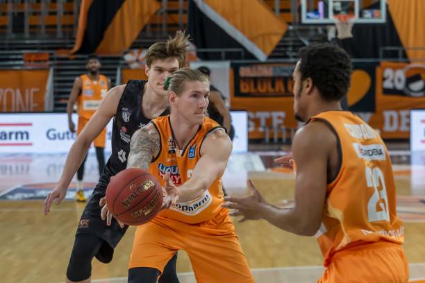 文班亚马的 文班亚马的