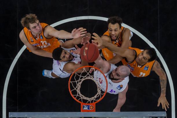 的谨慎用人 的谨慎用人